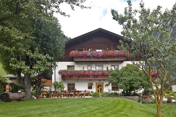 Graushof Hotel Val di Vizze Luaran gambar