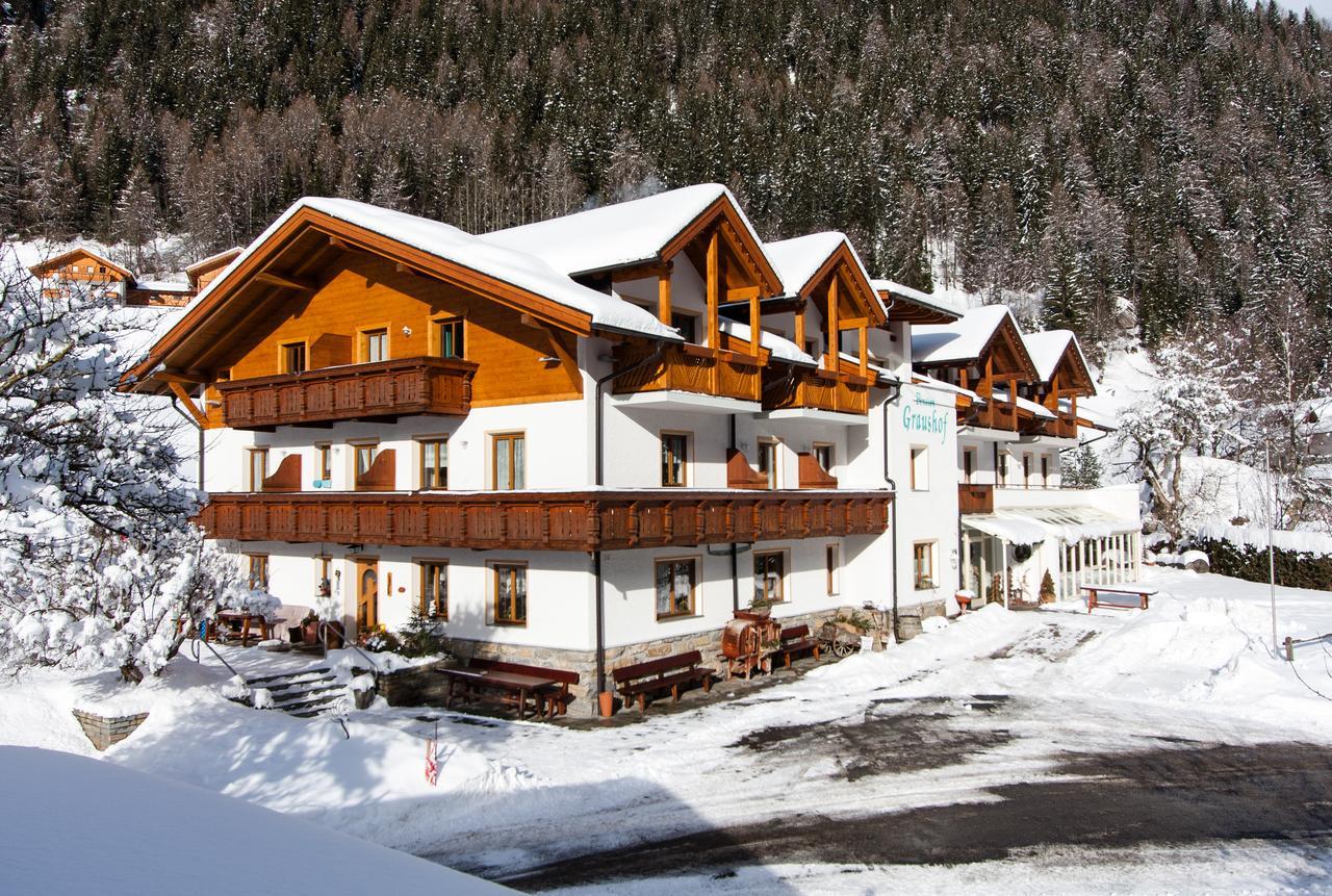 Graushof Hotel Val di Vizze Luaran gambar